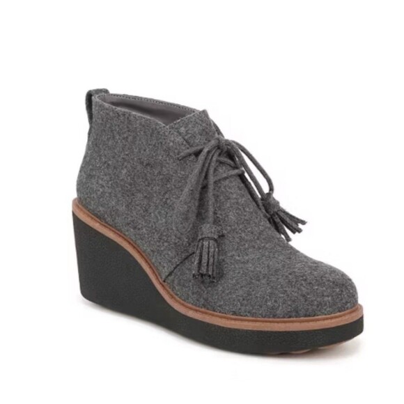 DR. SCHOLL’S Aurora Wedge Booties Size 9 Gray NEW Casual Fall Tassel - Picture 1 of 10
